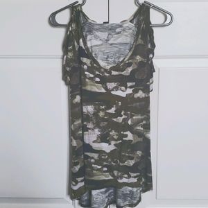 Super cute long shirt!